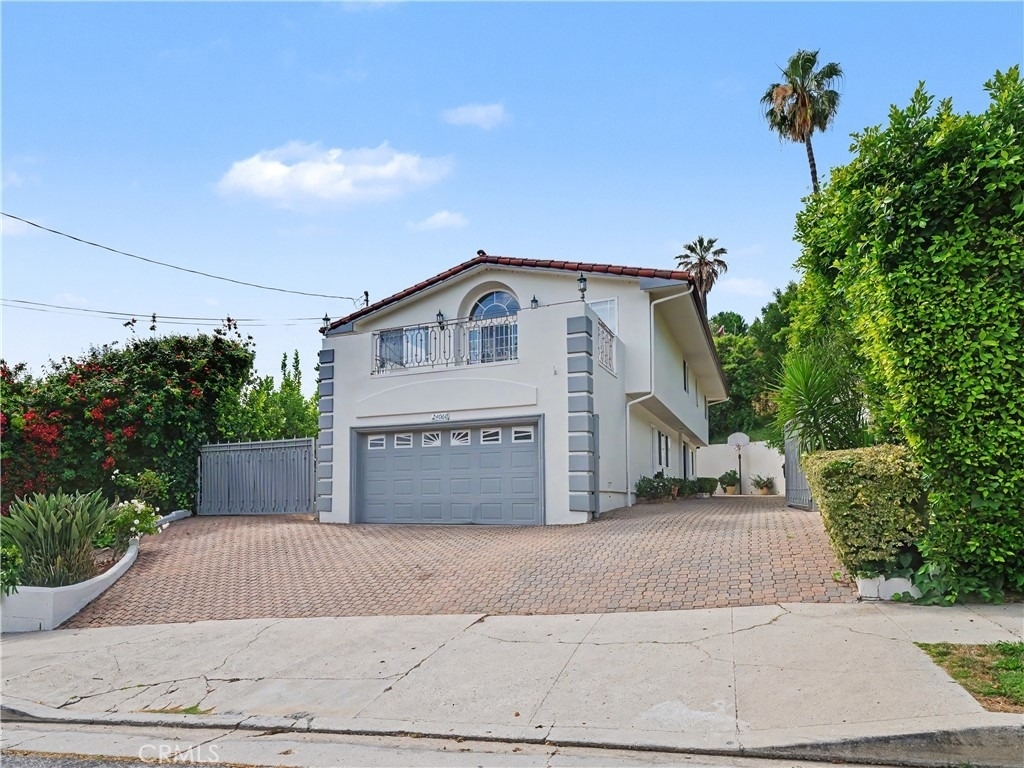 24060 Hatteras Street - Photo 0