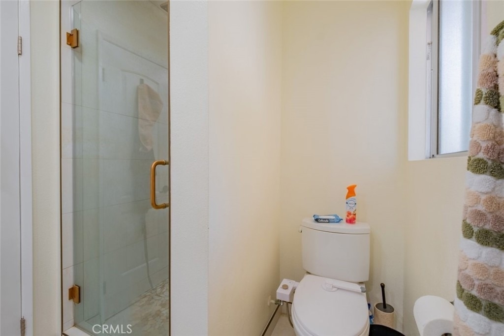 4487 Colbath Avenue - Photo 16