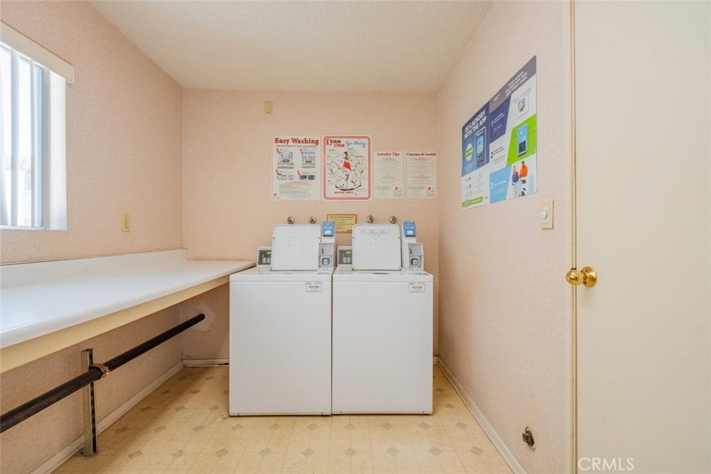 4487 Colbath Avenue - Photo 20
