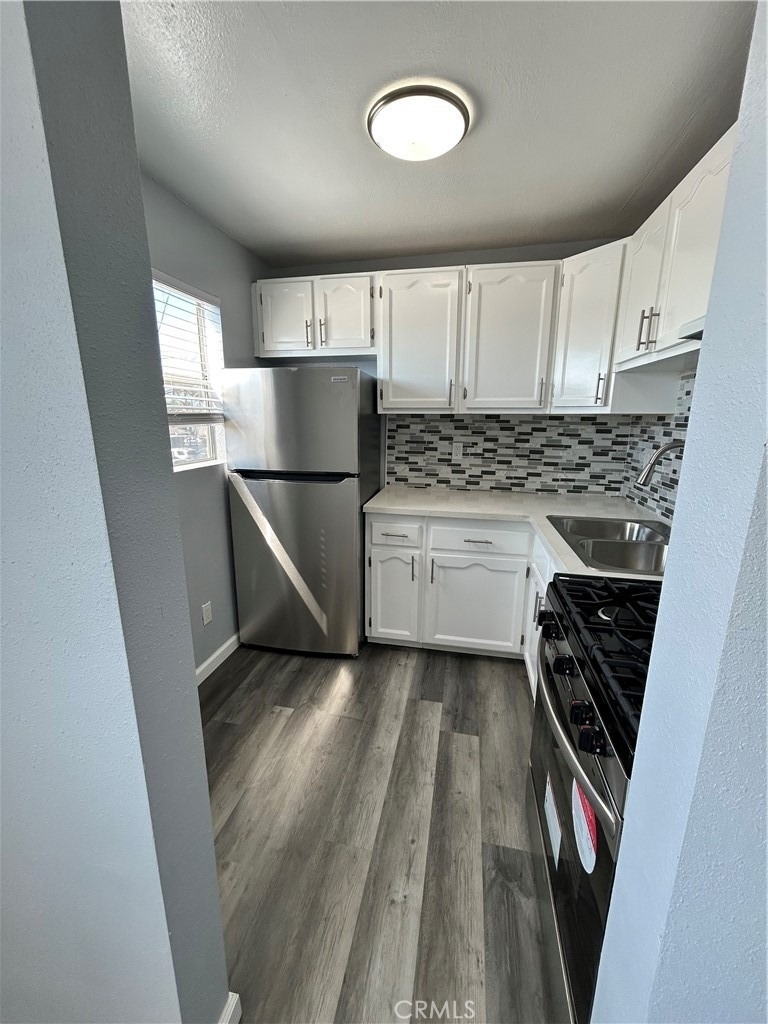 6517 1/2 Avalon Boulevard - Photo 3