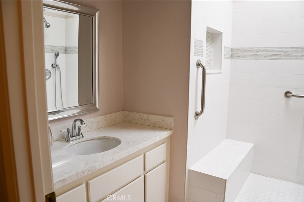 2337 E Skyline Drive - Photo 52