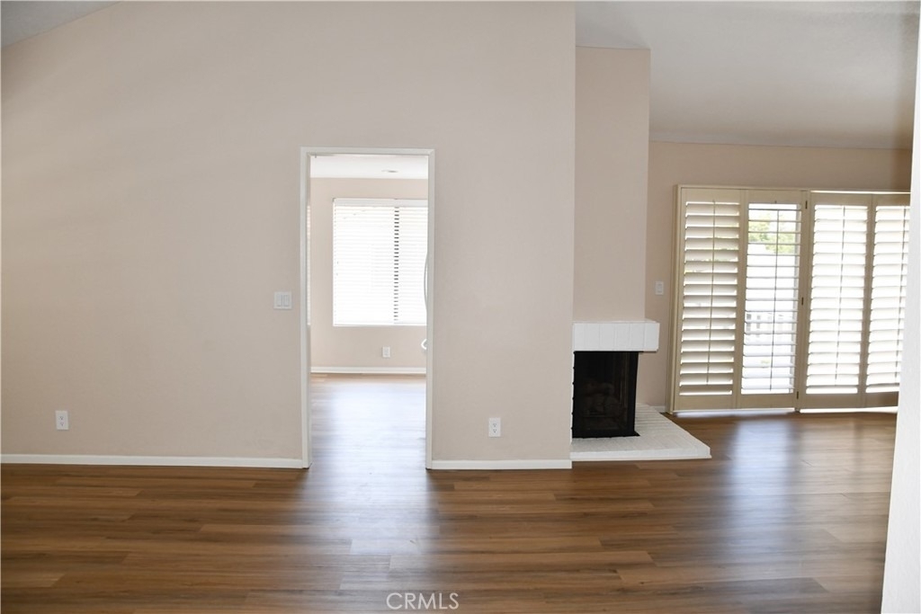 2337 E Skyline Drive - Photo 4