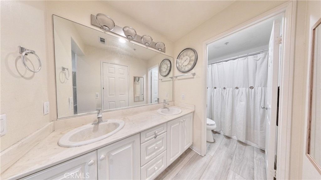 332 W Summerfield - Photo 7