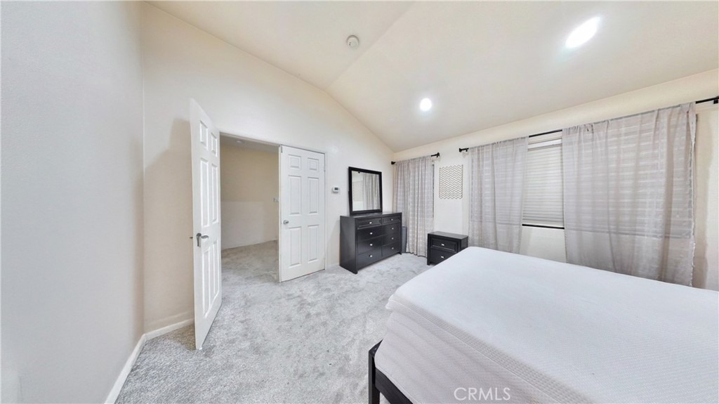 332 W Summerfield - Photo 3