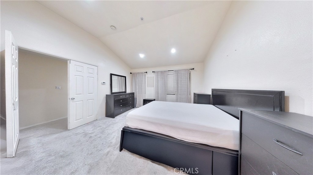 332 W Summerfield - Photo 15