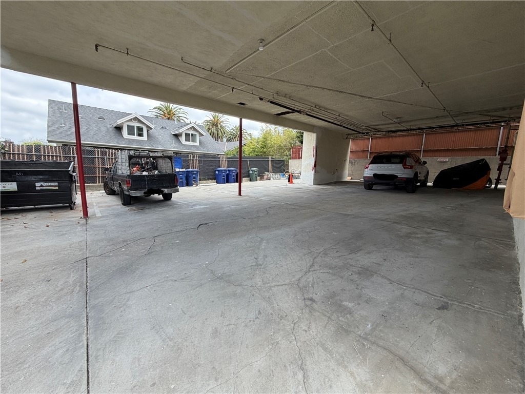 1651 Golden Gate - Photo 4