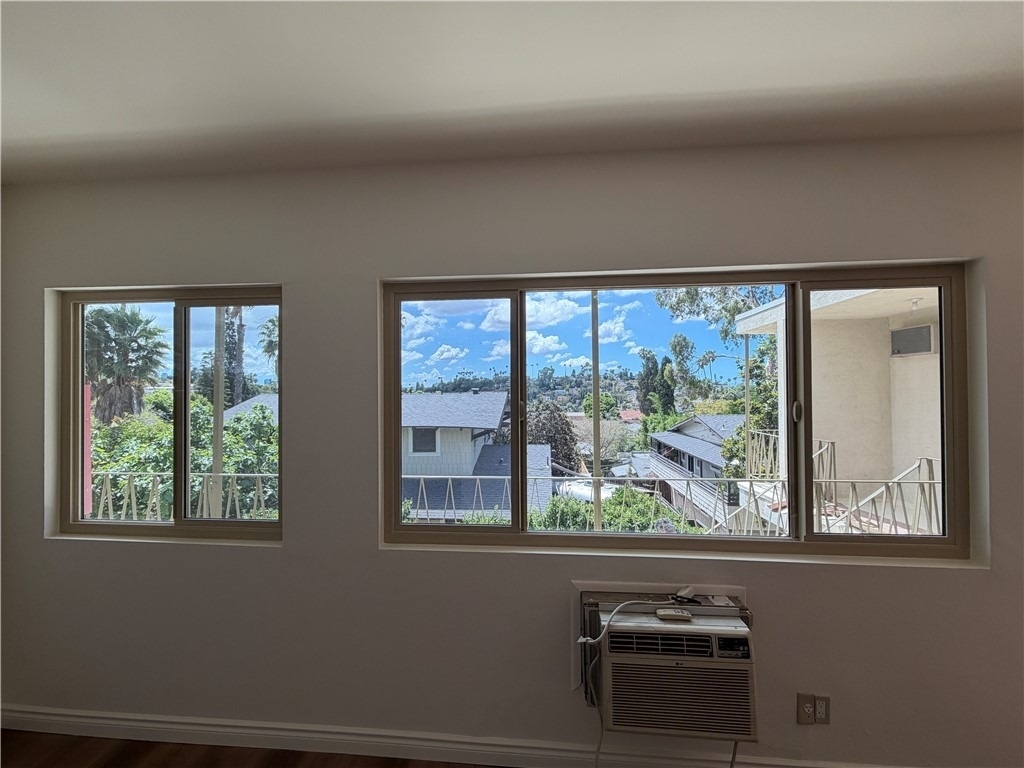 1651 Golden Gate - Photo 0
