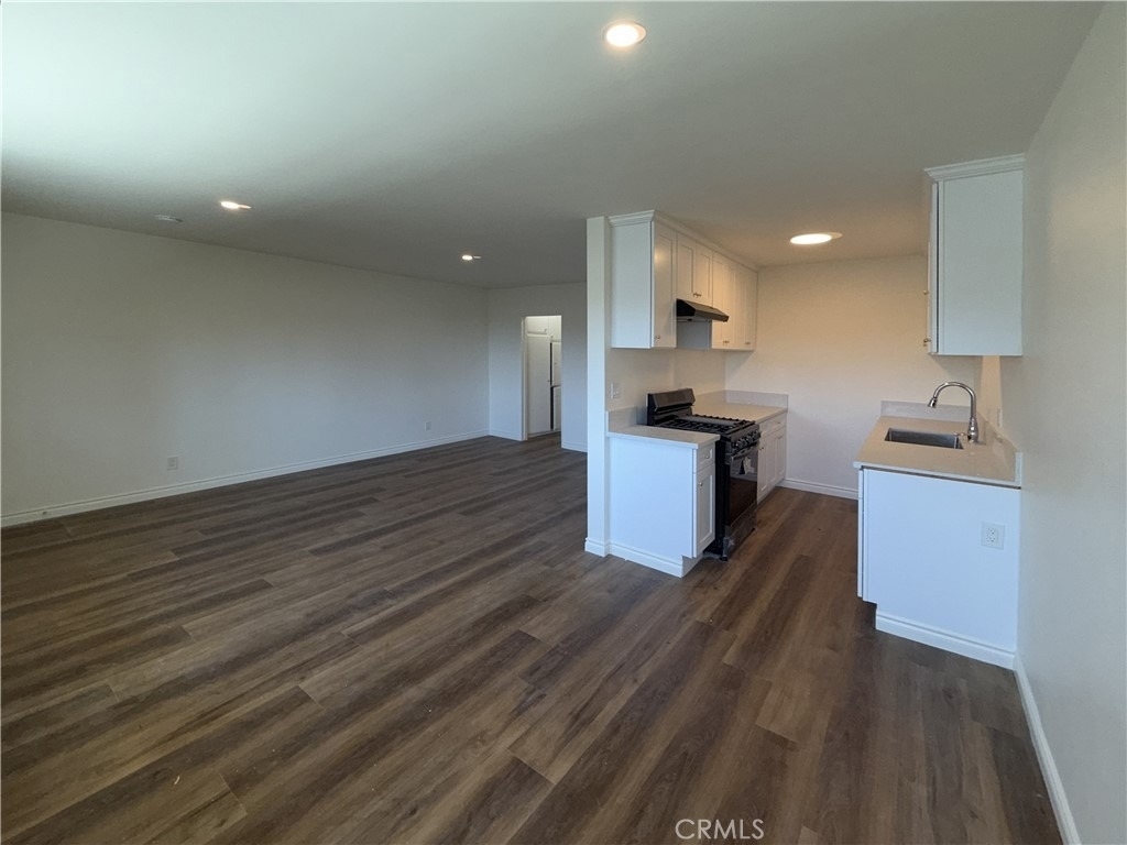 1651 Golden Gate - Photo 5