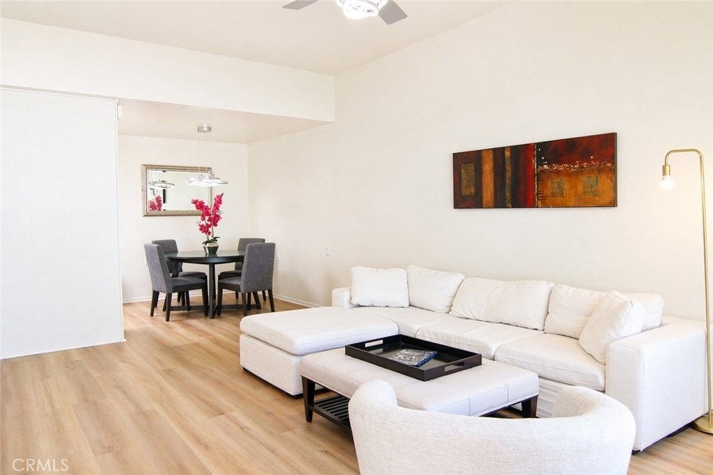 950 Avenida Carmel - Photo 3