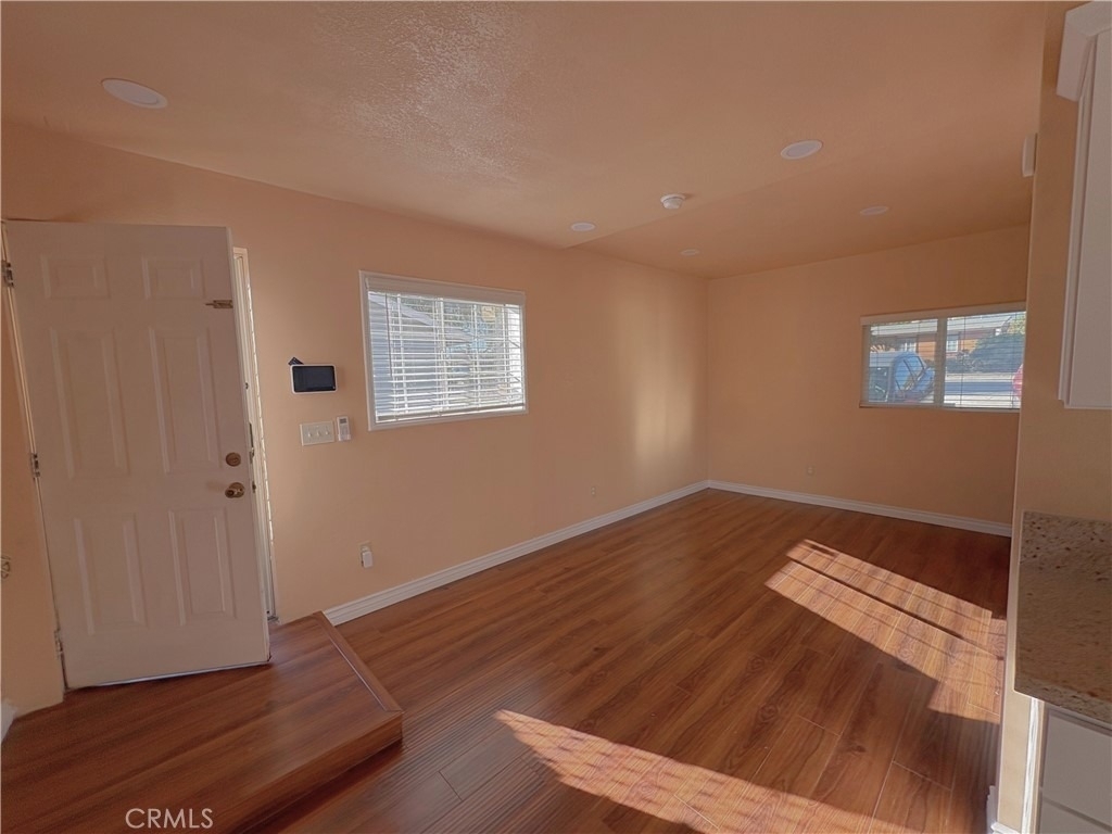 1322 1/2 W 11th - Photo 1
