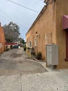 320 S Pico - Photo 3