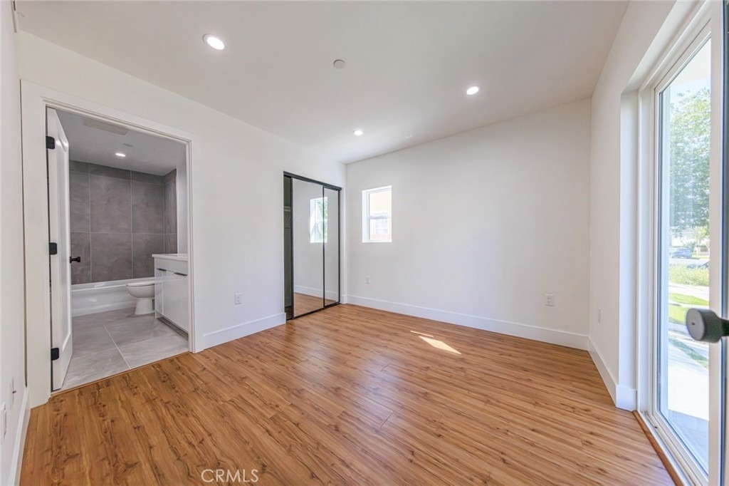 10810 Hesby Street - Photo 2
