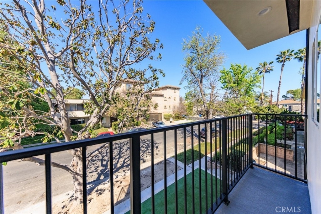 10810 Hesby Street - Photo 14