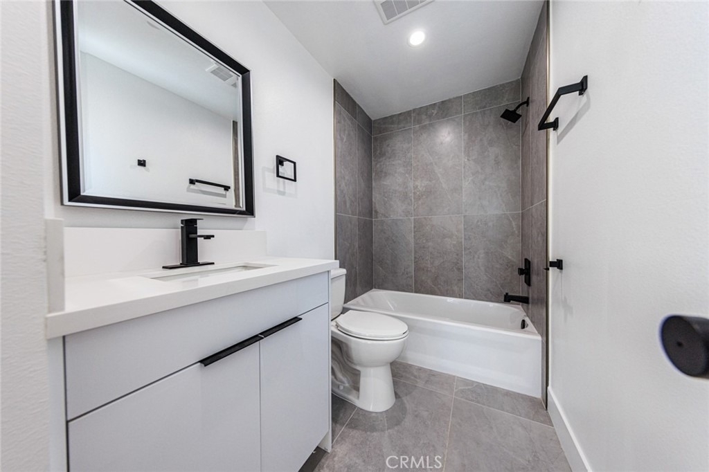 10810 Hesby Street - Photo 20