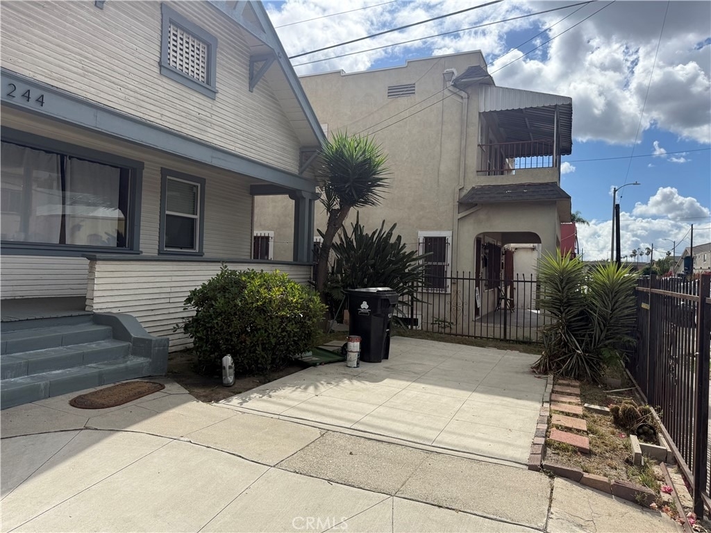 244 W 49th Street - Photo 31