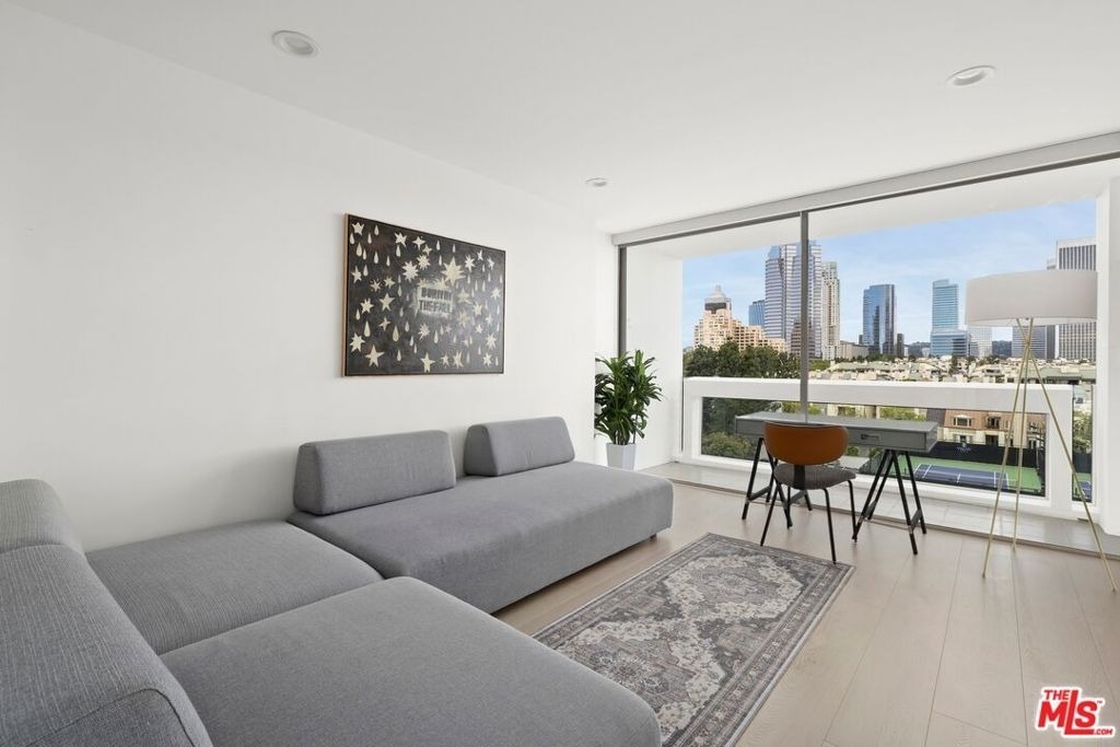 2222 Avenue Of The Stars - Photo 10