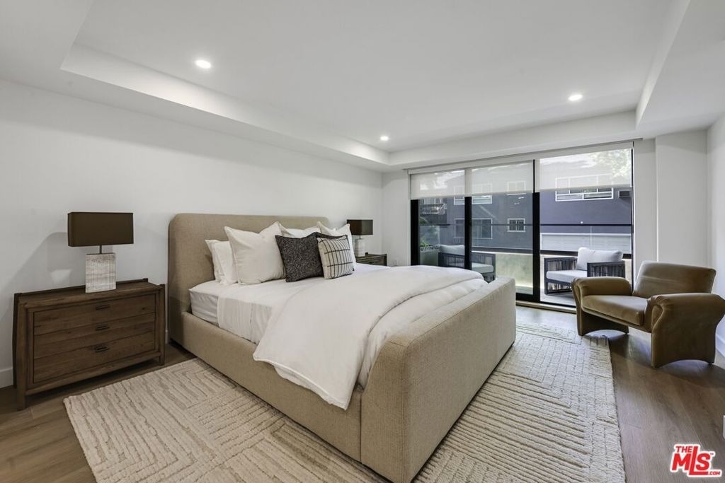 333 N Palm Drive - Photo 6