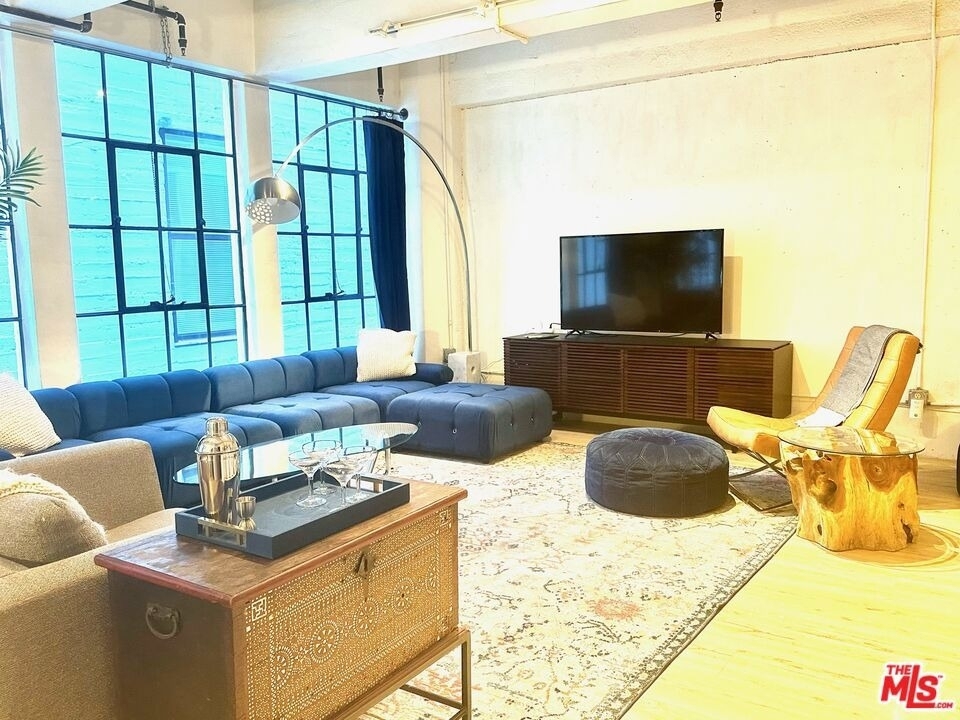 746 S Los Angeles Street - Photo 4