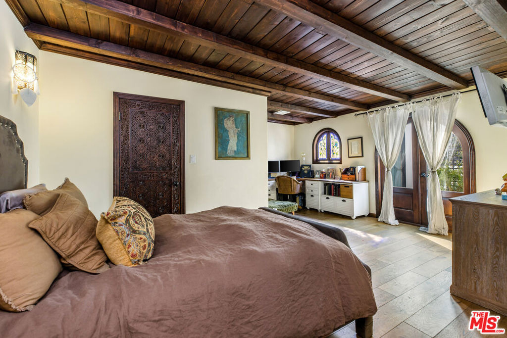 3092 Laurel Canyon Boulevard - Photo 14