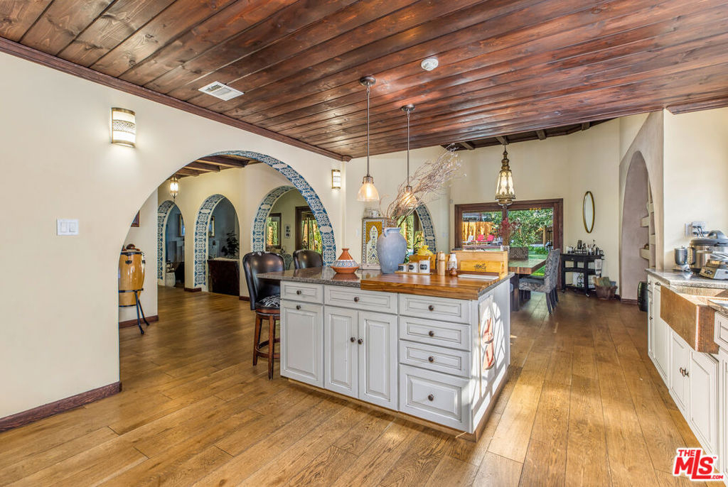 3092 Laurel Canyon Boulevard - Photo 6