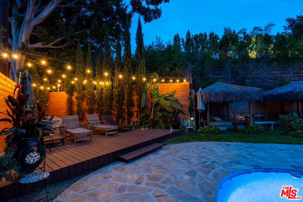 3092 Laurel Canyon Boulevard - Photo 29