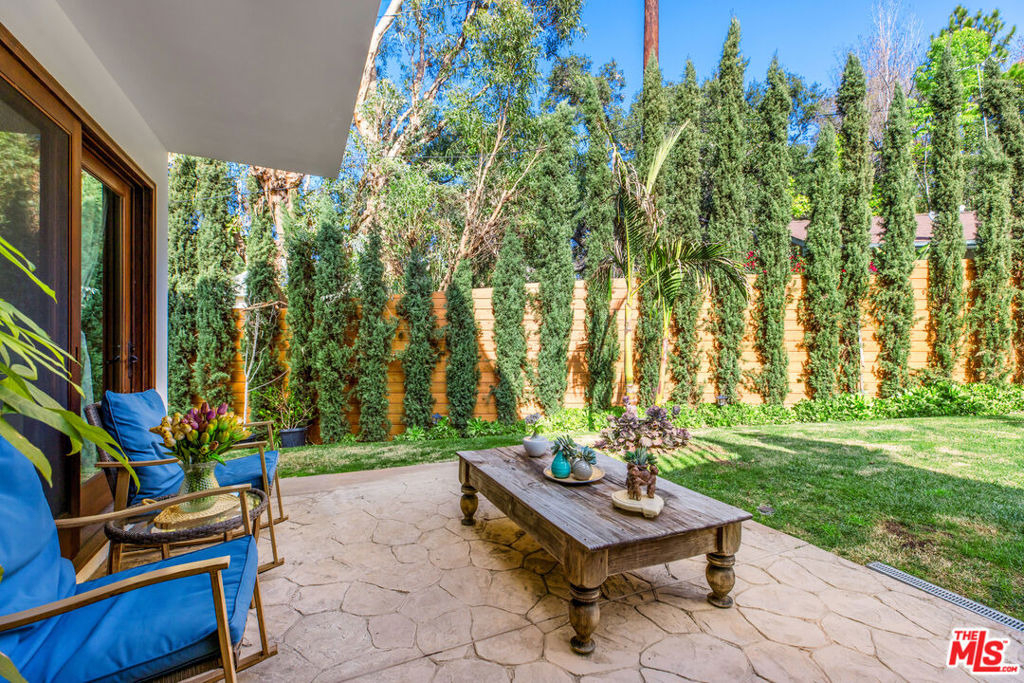3092 Laurel Canyon Boulevard - Photo 20