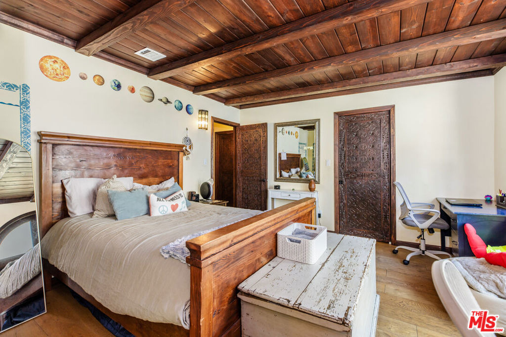 3092 Laurel Canyon Boulevard - Photo 12