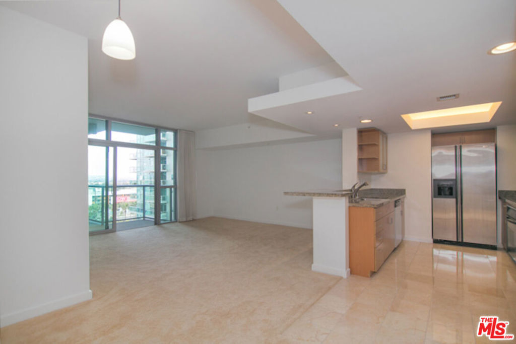 13700 Marina Pointe Drive - Photo 1