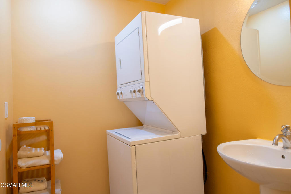 2486 Pleasant Way - Photo 9