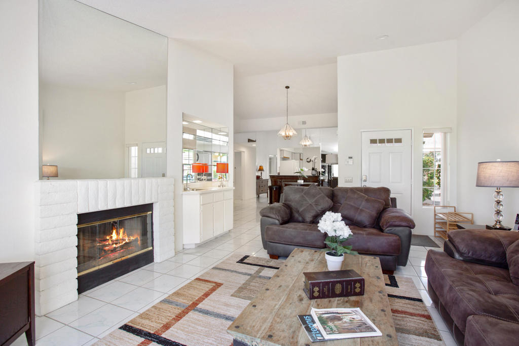 709 Vista Lago Circle N - Photo 5