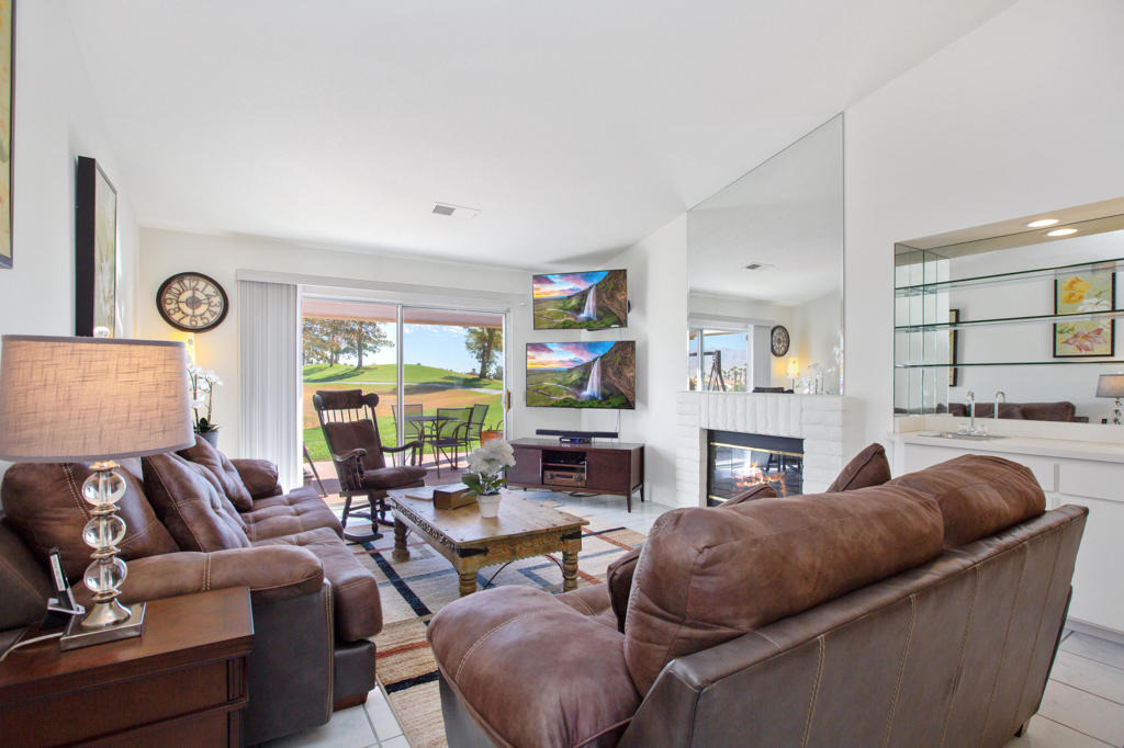 709 Vista Lago Circle N - Photo 3