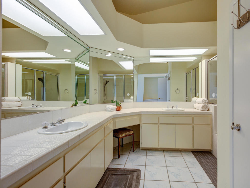 709 Vista Lago Circle N - Photo 13