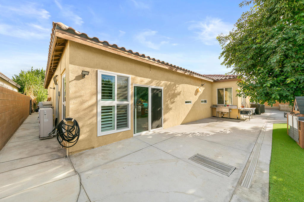 46211 Roadrunner Lane - Photo 32