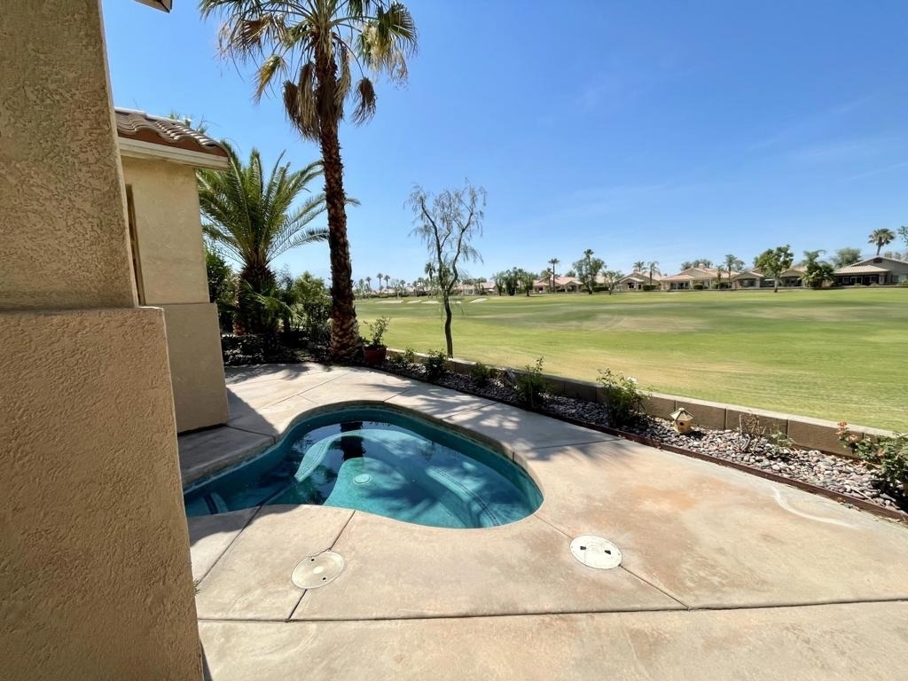 80372 Pebble Beach Drive - Photo 0