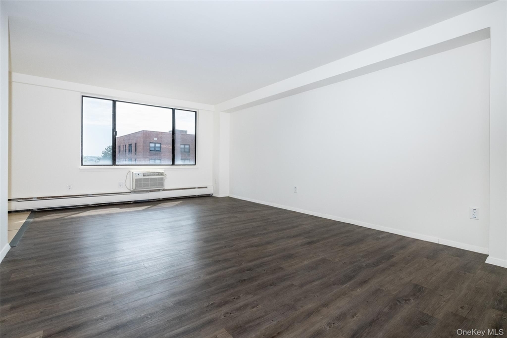 7 Lake Street - Photo 8