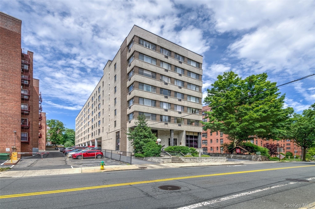 7 Lake Street - Photo 0
