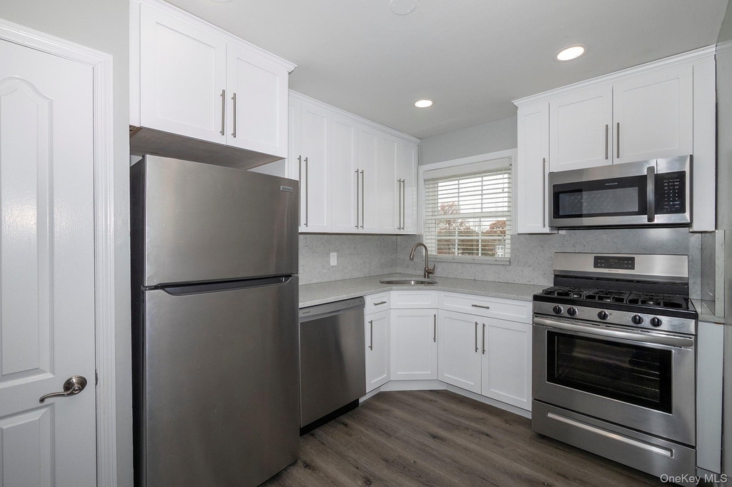 55 Fairfield Way - Photo 1