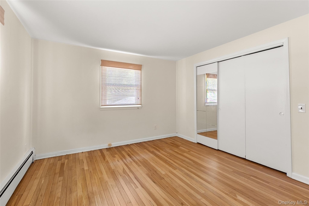 217 Greeley Avenue - Photo 8