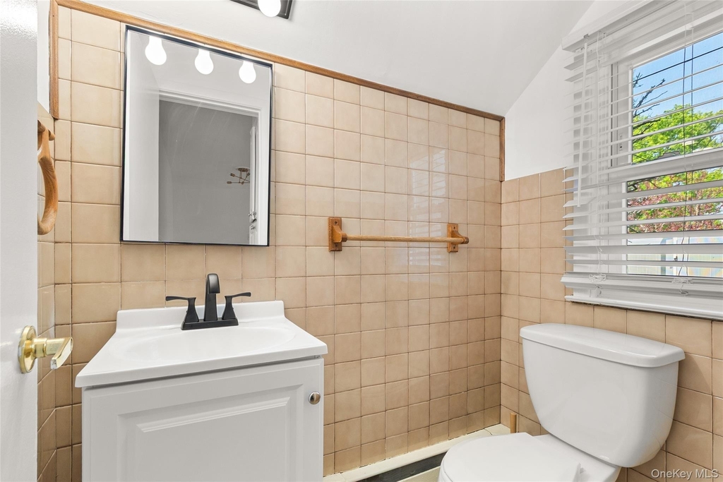 217 Greeley Avenue - Photo 11