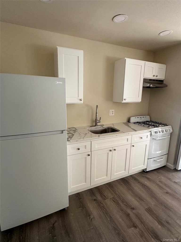 360 Larkfield Road - Photo 5