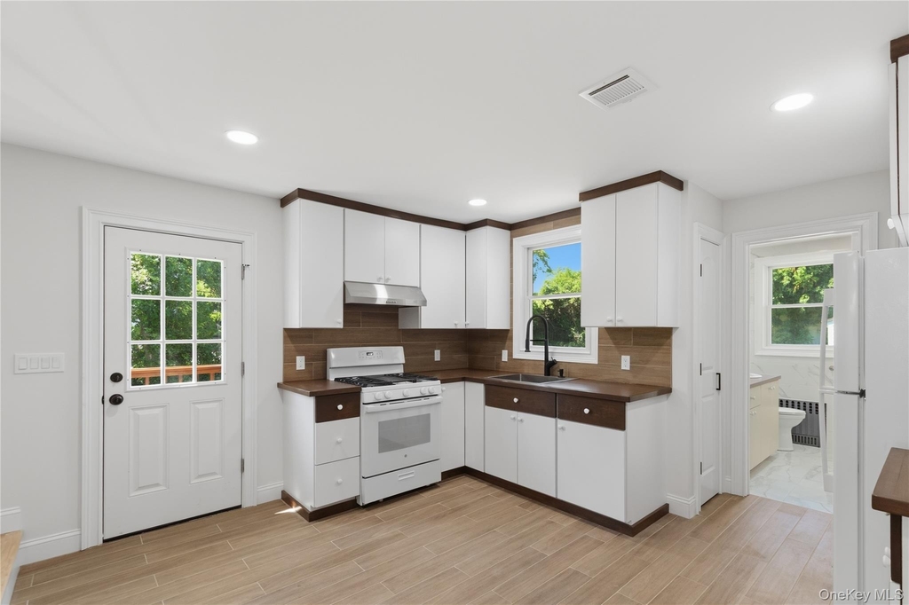 1 Alvin Street - Photo 4
