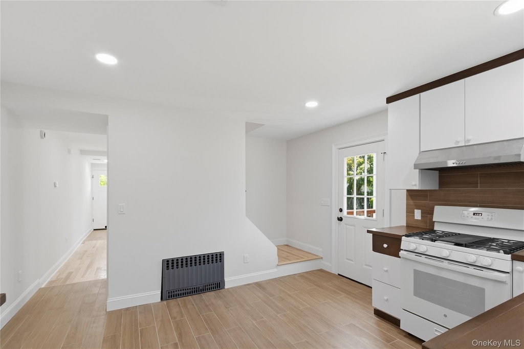 1 Alvin Street - Photo 5
