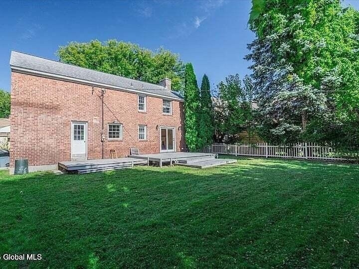 135 Winthrop Avenue - Photo 1