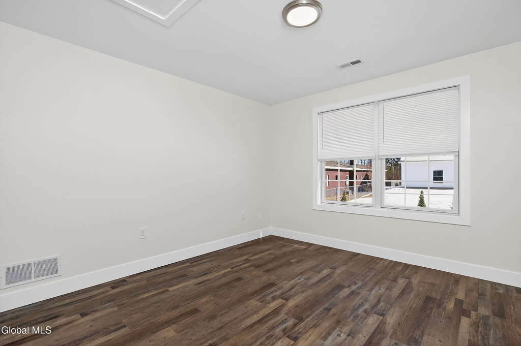 6 Arrow Street - Photo 20