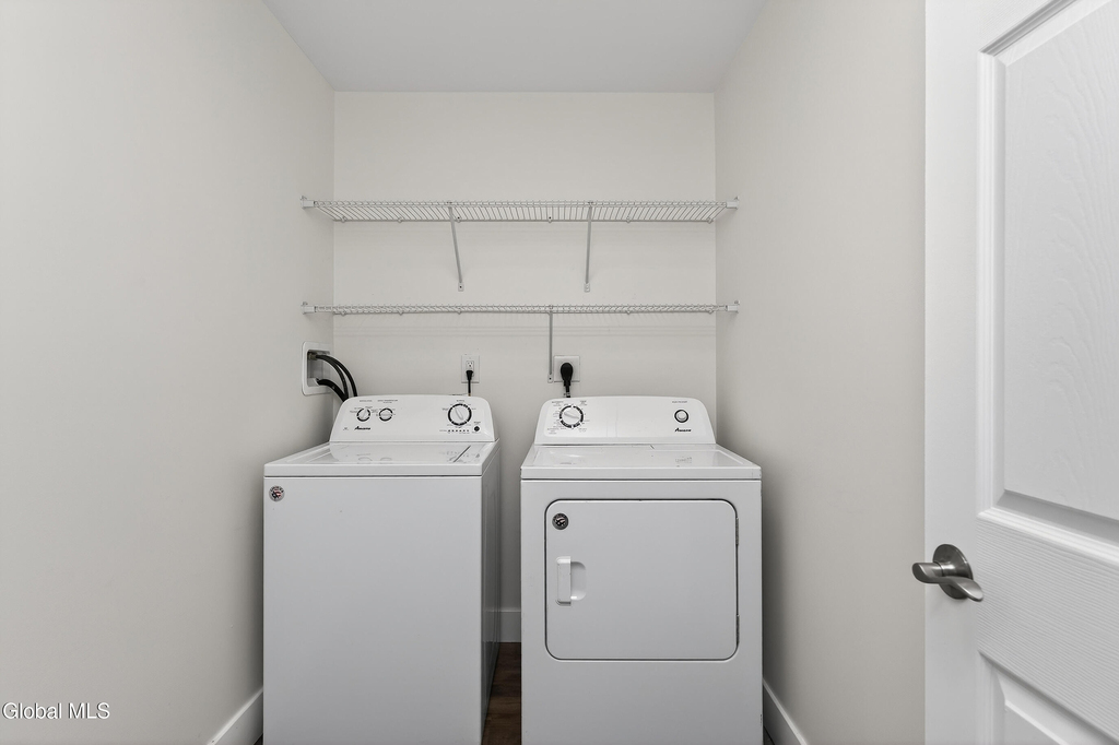 6 Arrow Street - Photo 14