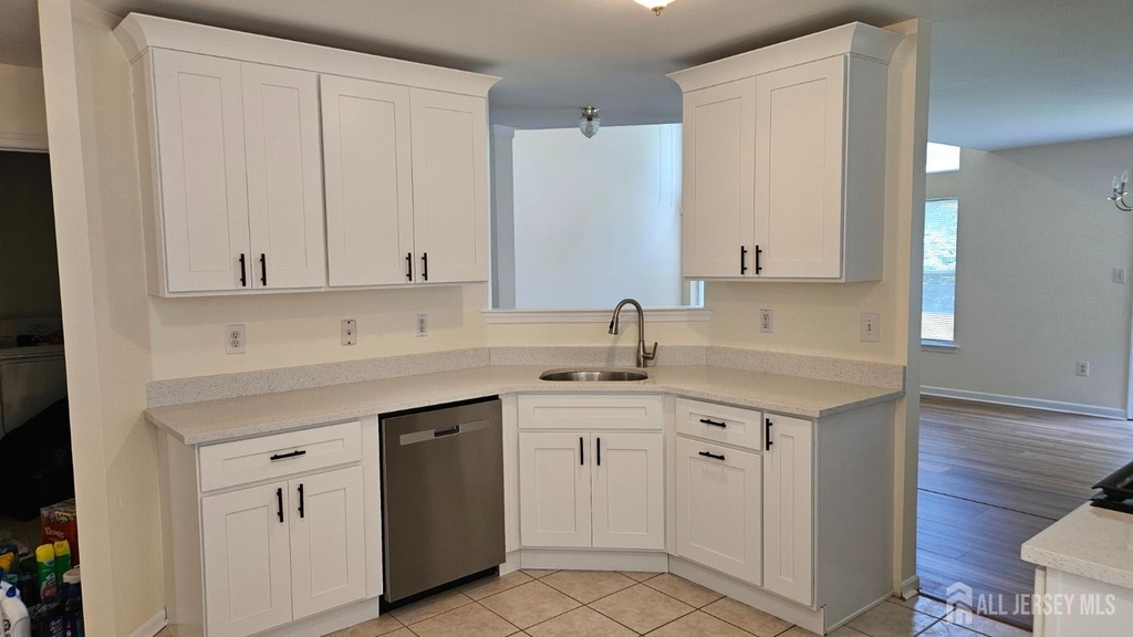 405 Cobblestone Court - Photo 6
