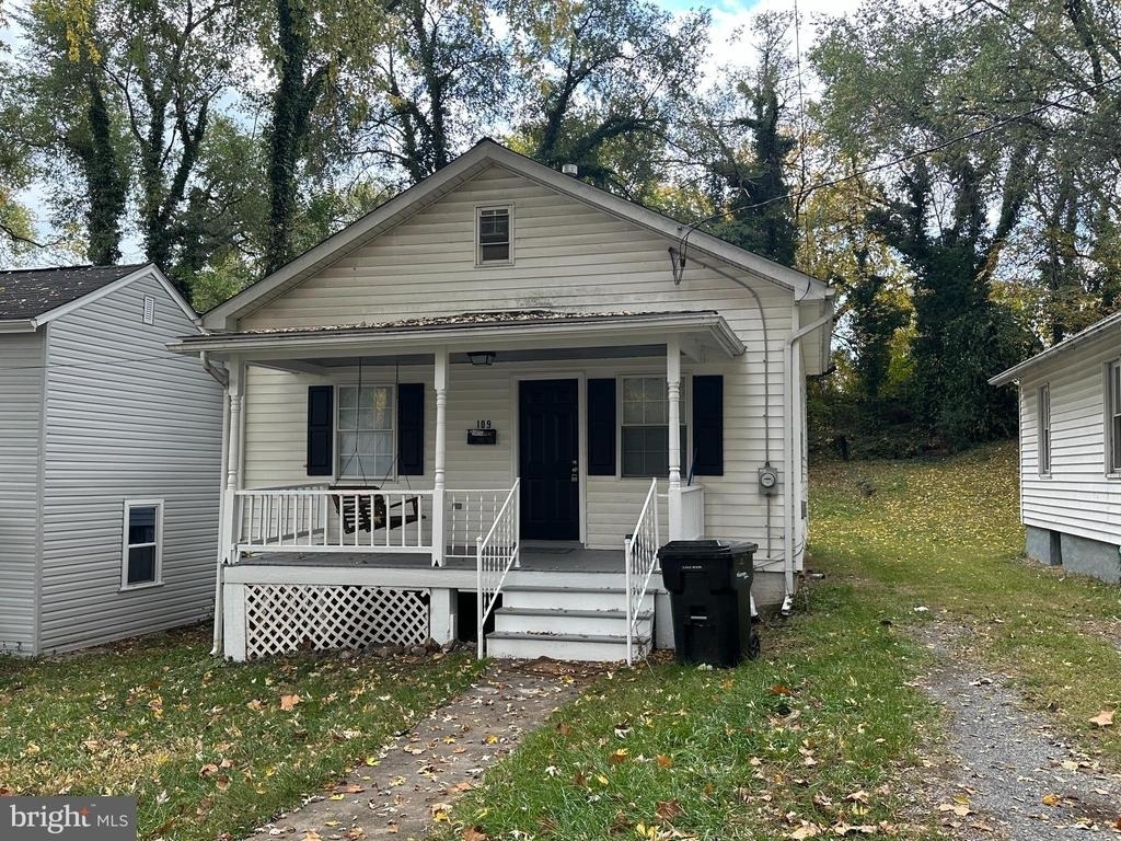 109 E Pall Mall Street - Photo 0