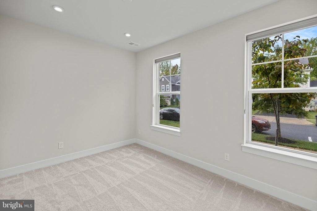 1548 Meadowlark Glen Road - Photo 6