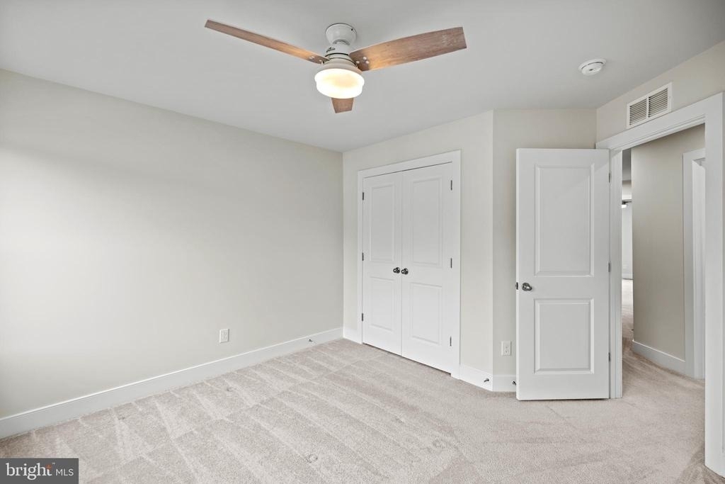 1548 Meadowlark Glen Road - Photo 33