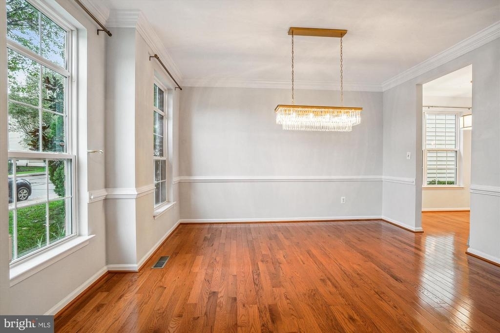 9305 Sumner Lake Boulevard - Photo 4